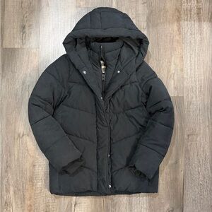 Abercrombie & Fitch Women’s Black Hooded Puffer Jacket